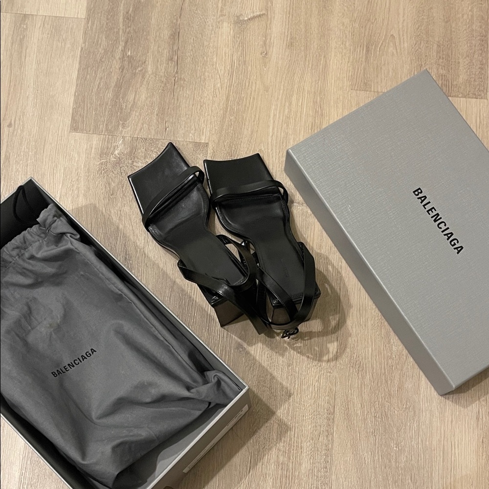 Balenciaga Black Square-Toe Sandals Moon Sandal